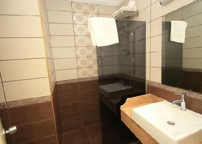 فندق (adults Only) 4*