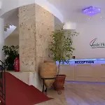 Hotel (adults Only)